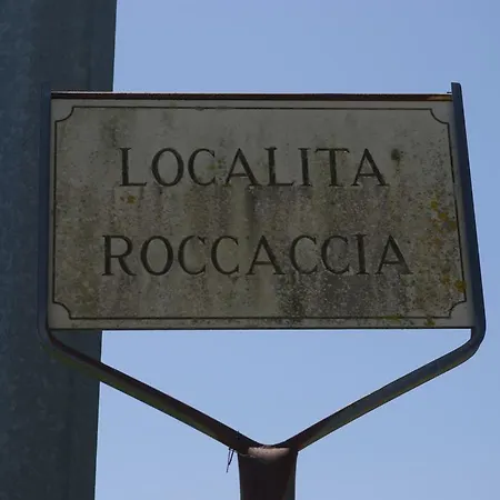 Roccaccia شقة *